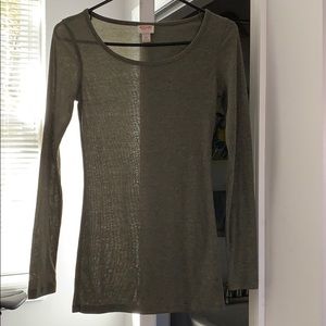 Women’s Long Sleeve Ribbed Shirt